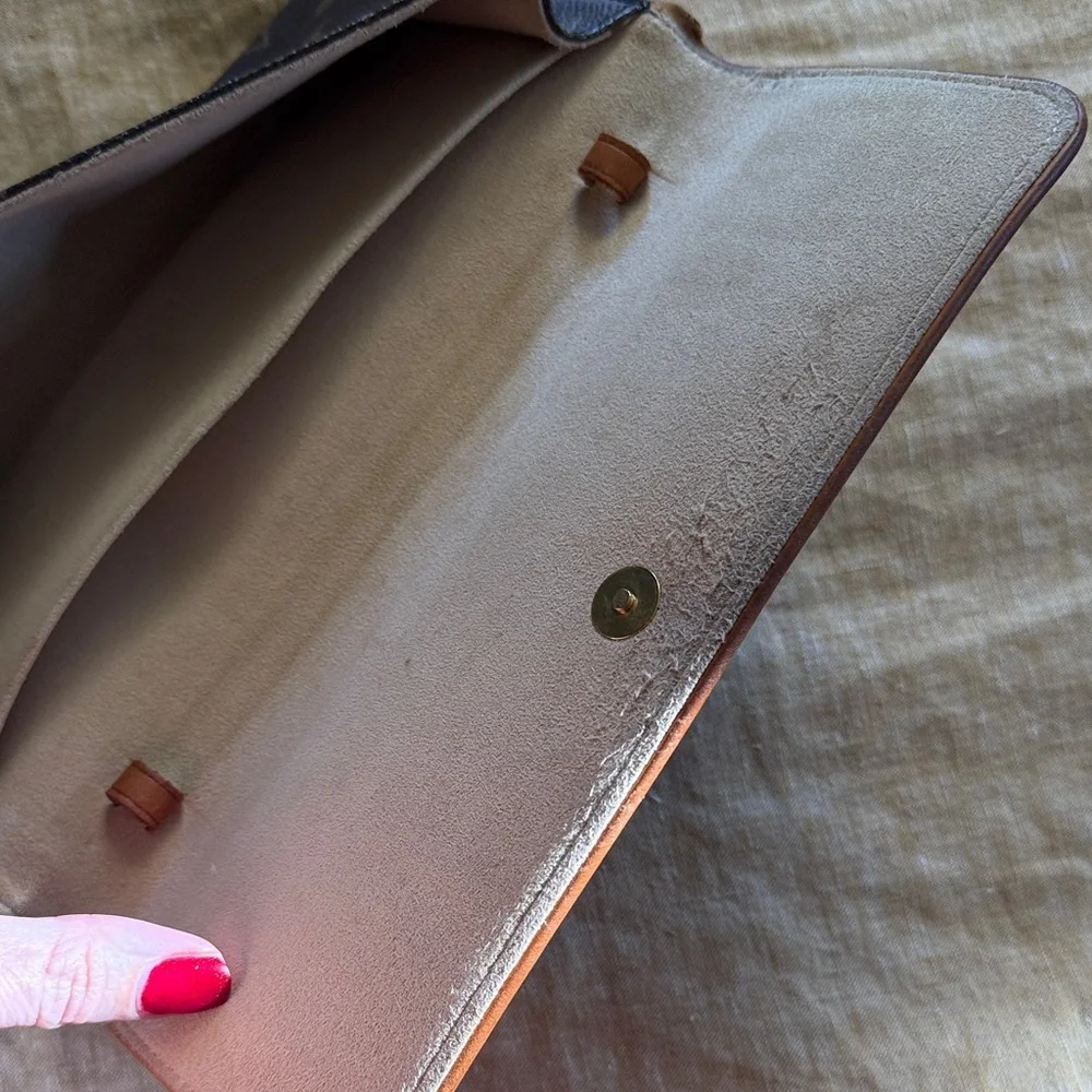 Louis Vuitton monogram crossbody or clutch - Picture 16 of 17
